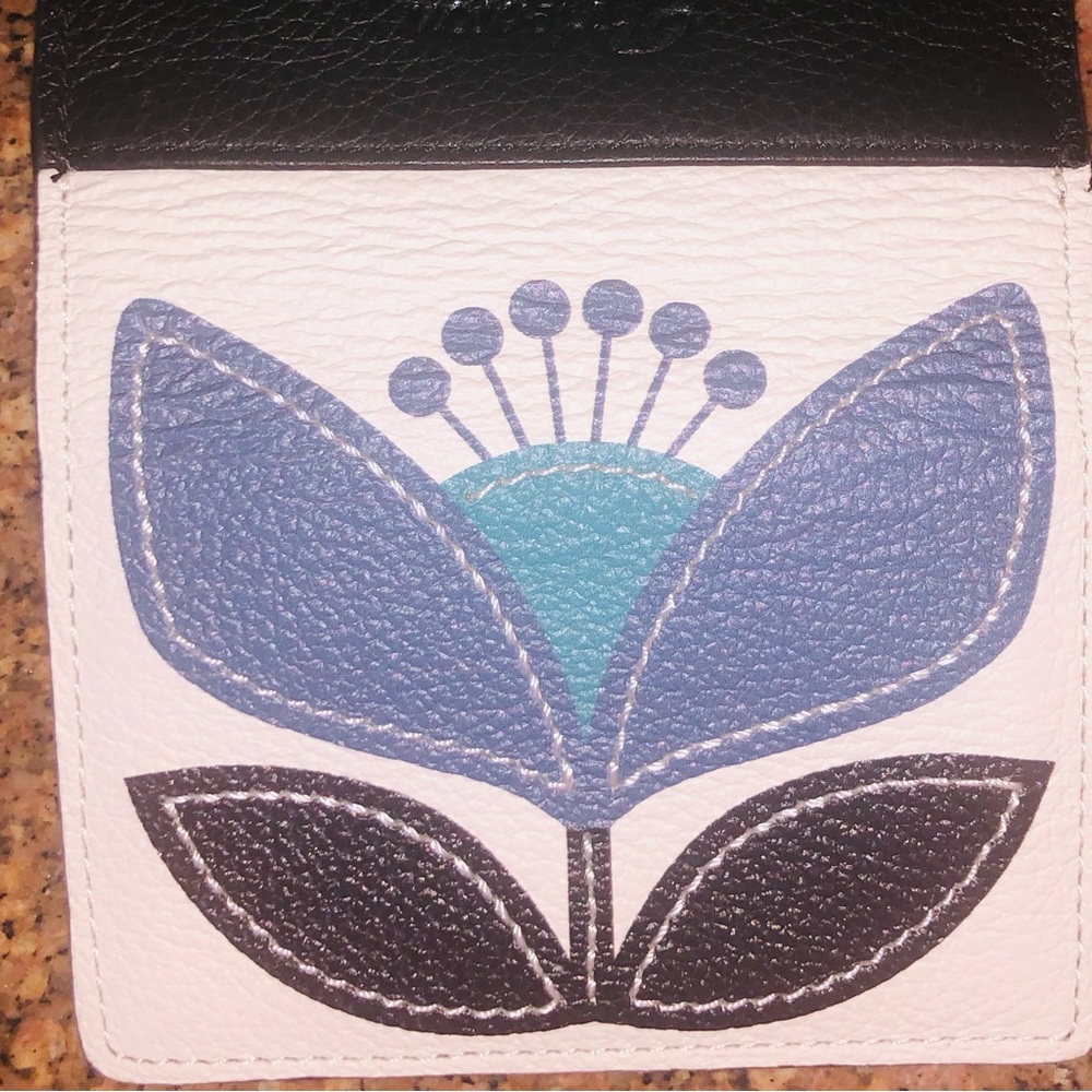 NWT. BRIGHTON credit card case